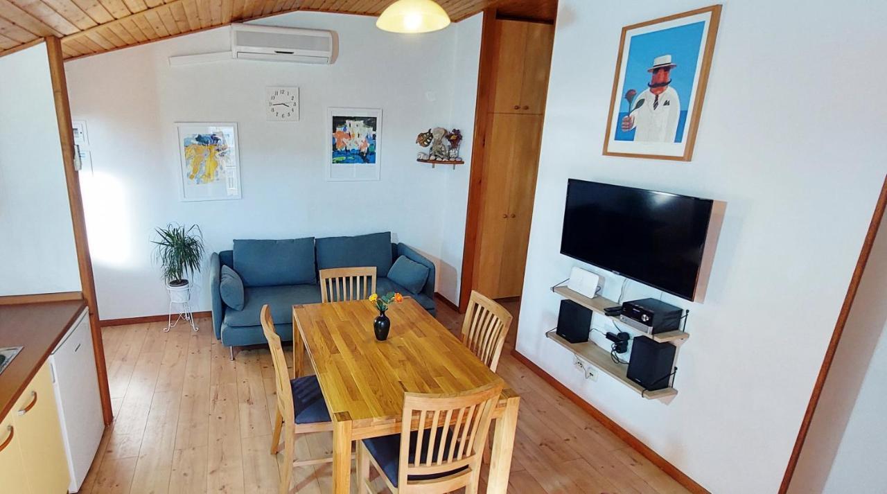 Apartments Mladen Sućuraj Екстериор снимка